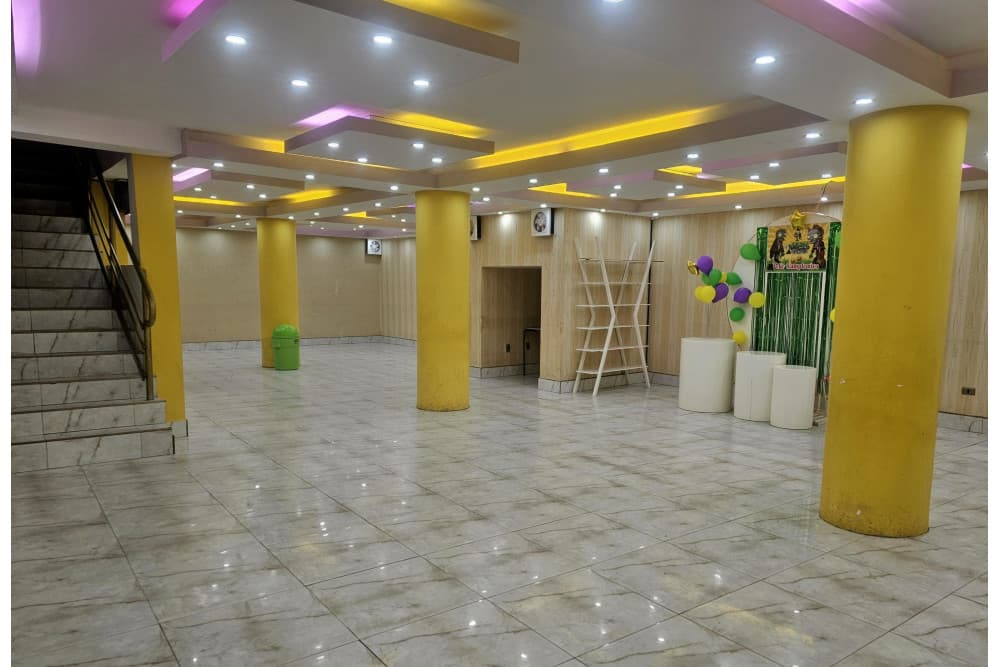 Foto de SALÓN DE EVENTOS - ZONA CENTRAL - ORURO