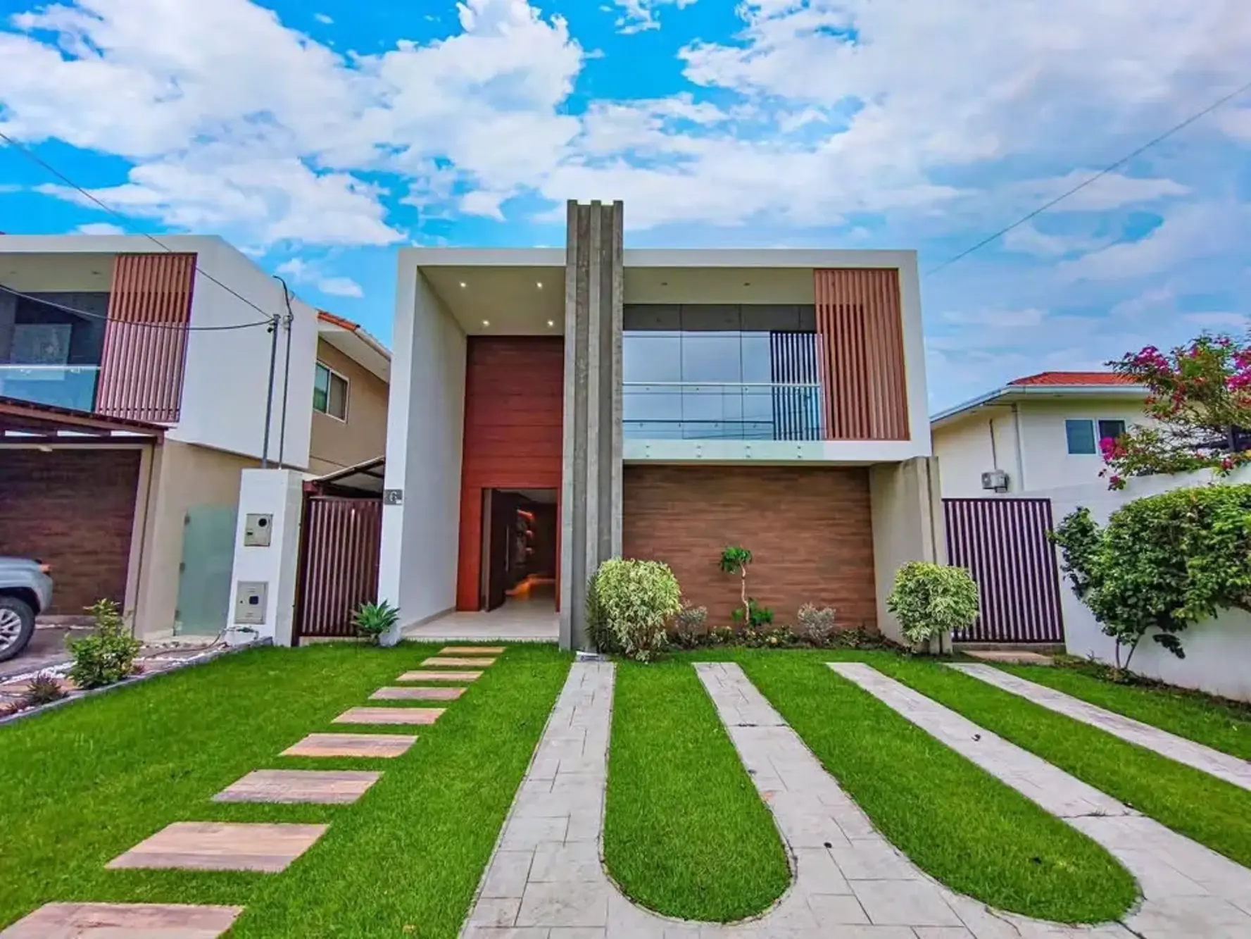 Foto de 🏡✨ CASA EN ALQUILER EN CONDOMINIO BOSQUES DE LA COLINA ✨🏡