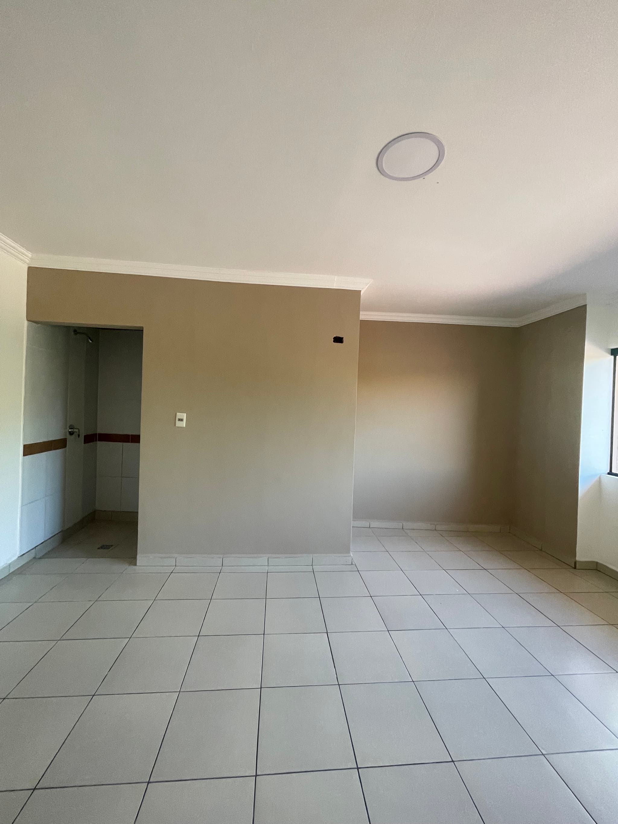 CASA IDEAL PARA NEGOCIO Y VIVIENDA O FAMILIA GRANDE