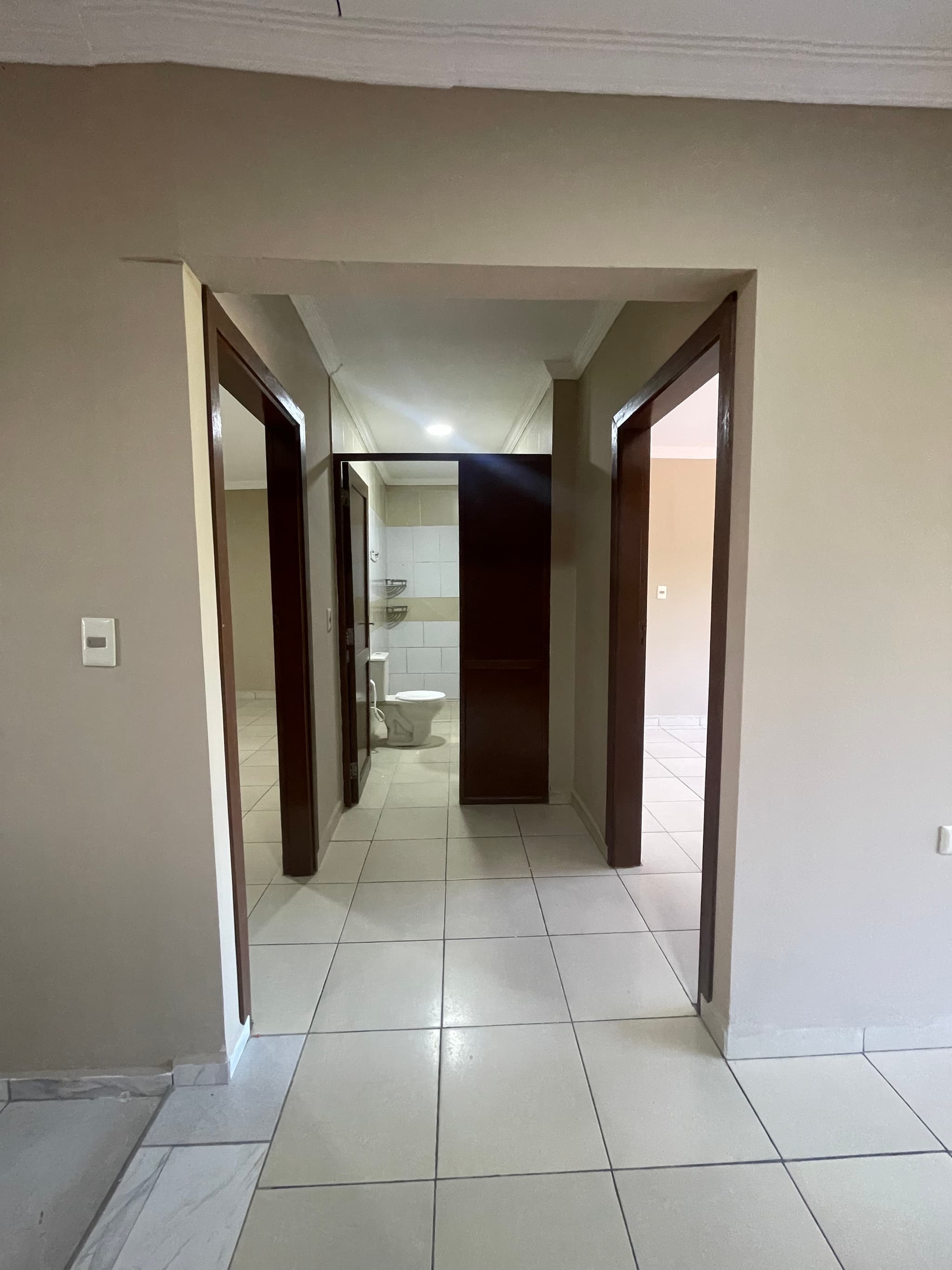 CASA IDEAL PARA NEGOCIO Y VIVIENDA O FAMILIA GRANDE