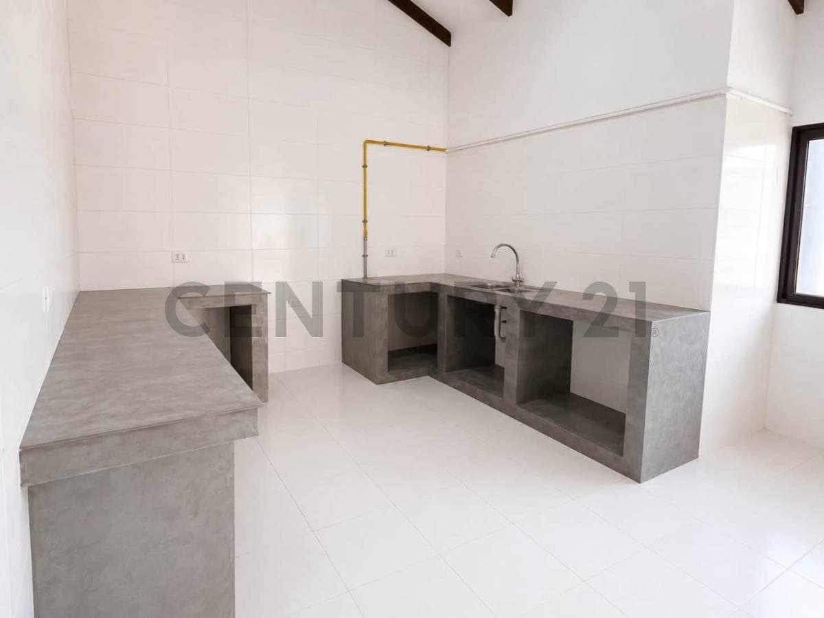 Foto de CASA EN ALQUILER AV BENI 5TO ANILLO