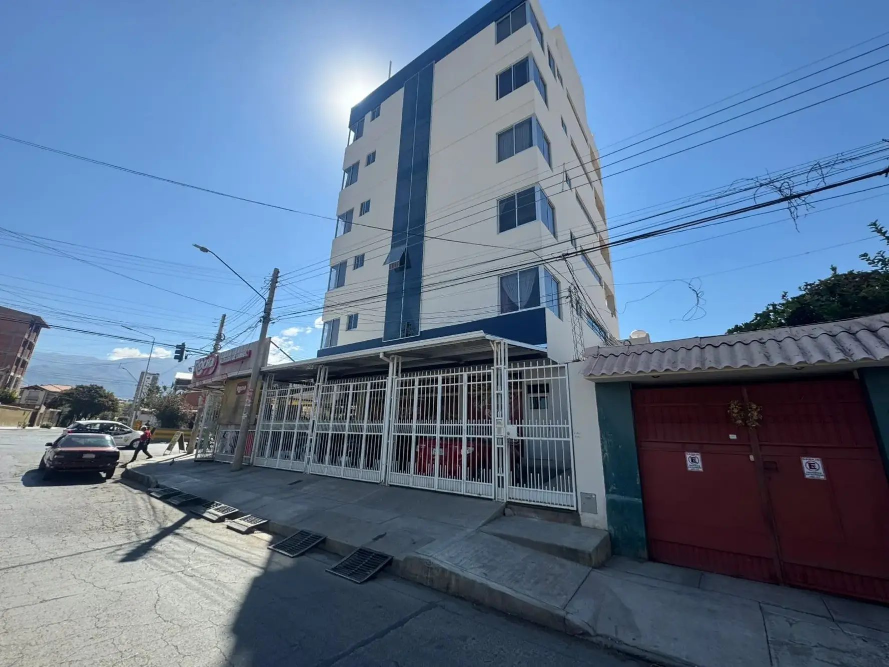 Foto de DEPARTAMENTO EN ALQUILER ZONA HIPODROMO 3 HABITACIONES