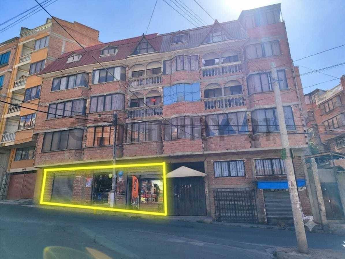 Foto de TIENDAS EN VENTA SOBRE LA AV. AGUSTÍN UGARTE, PASOS DEL HOSPITAL DE COTAHUMA