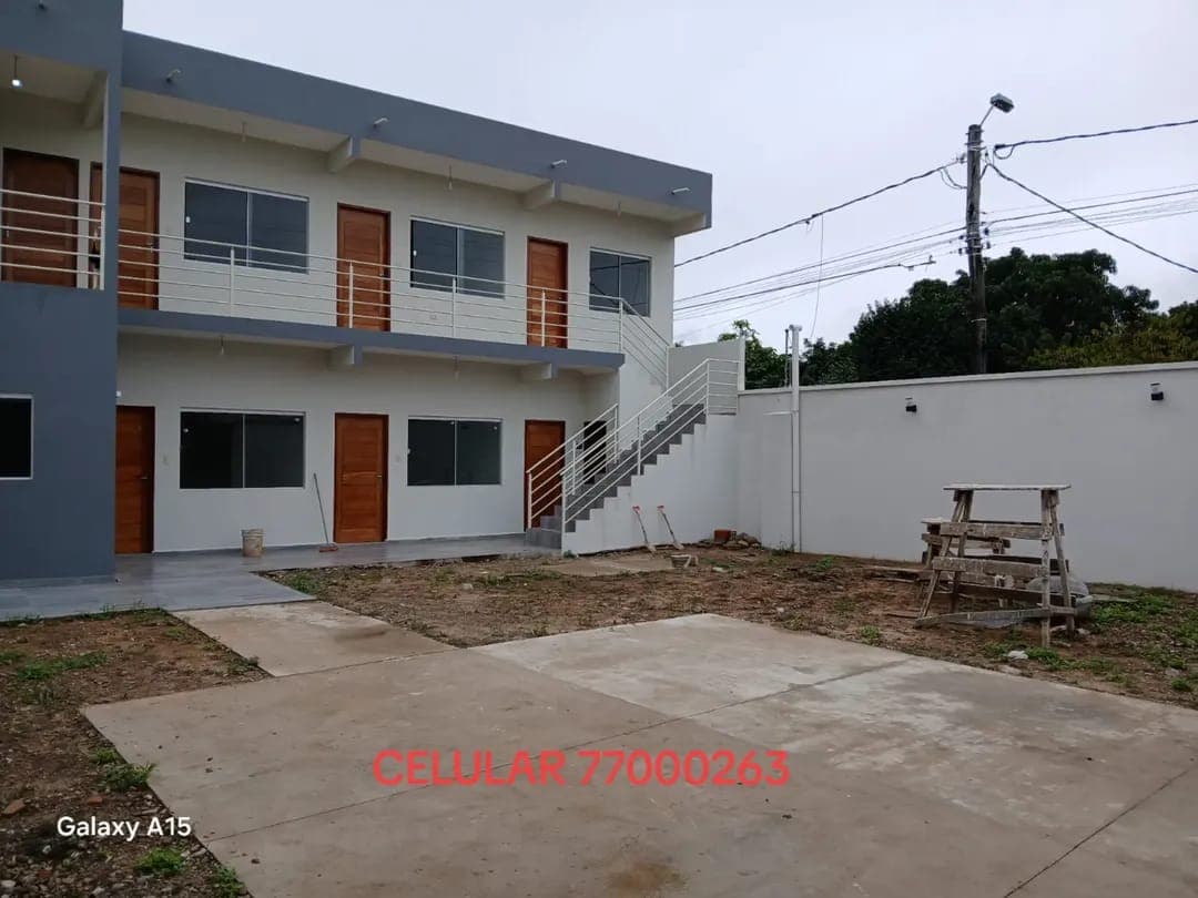 CASA NUEVA EN VENTA DE 8 DORMITORIOS ZONA MERCADO POSITOS PLAM 3000 B.GUAPURU 1 CEL 77000263