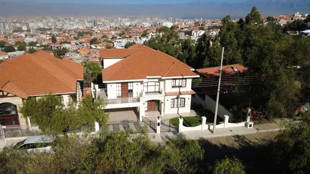 Foto de RESIDENCIA MAGNA UNA CASA DE LUJO EN LOMAS DE ARANJUEZ