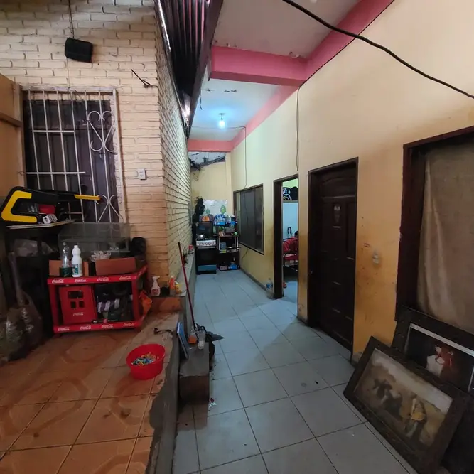 Foto de Local comercial en venta con amplia superficie y parqueo en zona sureste de Santa Cruz