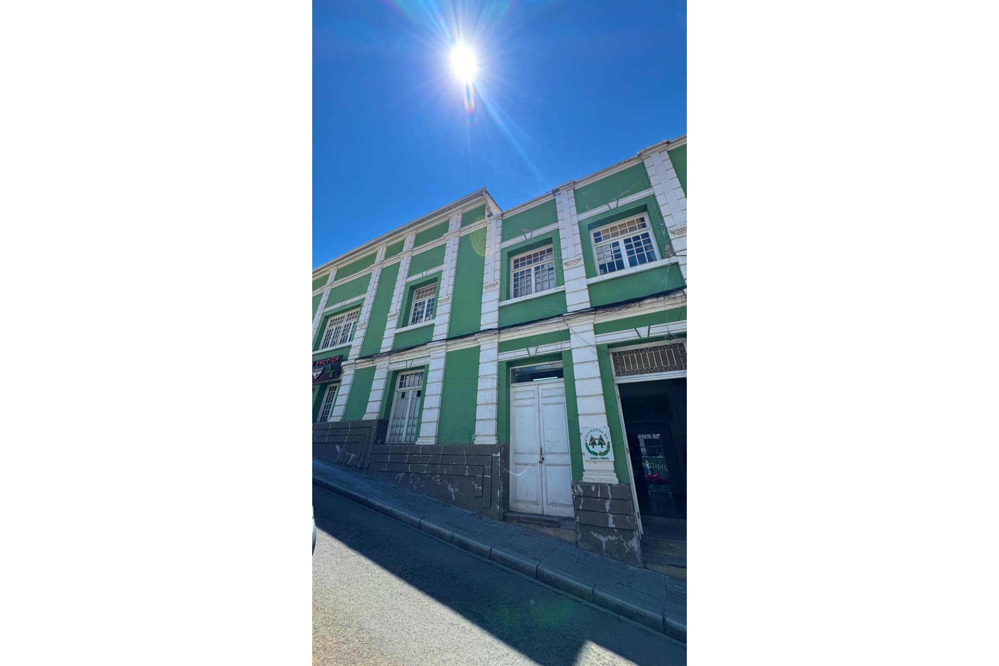 Foto de IMPORTANTE PROPIEDAD EN VENTA - A MEDIA CUADRA DE LA PLAZA MURILLO