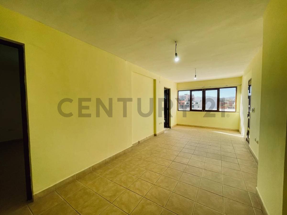 Foto de EXCELENTE UBICACIÓN | DEPARTAMENTO EN ALQUILER