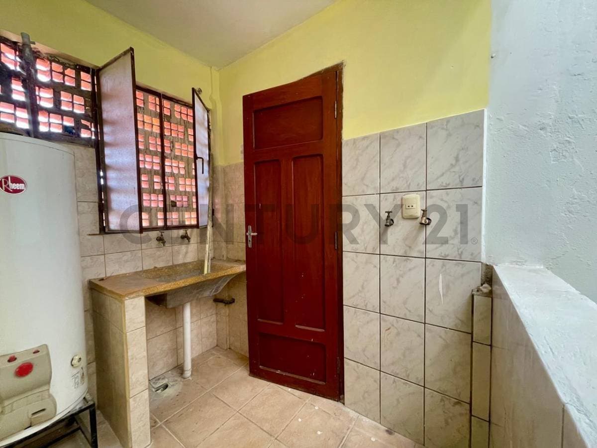 Foto de EXCELENTE UBICACIÓN | DEPARTAMENTO EN ALQUILER