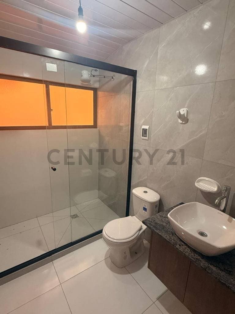 Foto de CASA SEMIINDEPENDIENTE EN ALQUILER – AV. ECOLÓGICA, CRUCE TAQUIÑA