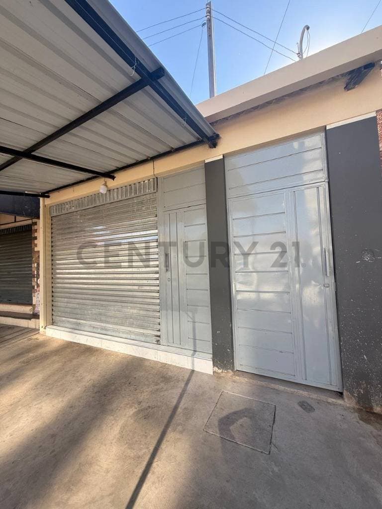 Foto de CASA SEMIINDEPENDIENTE EN ALQUILER – AV. ECOLÓGICA, CRUCE TAQUIÑA