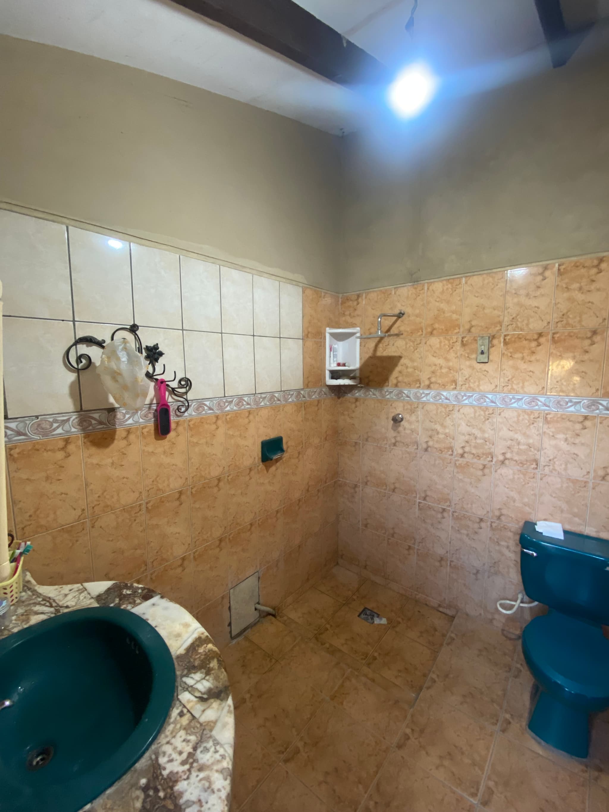 CASA EN VENTA SOBRE AV 8vo anillo