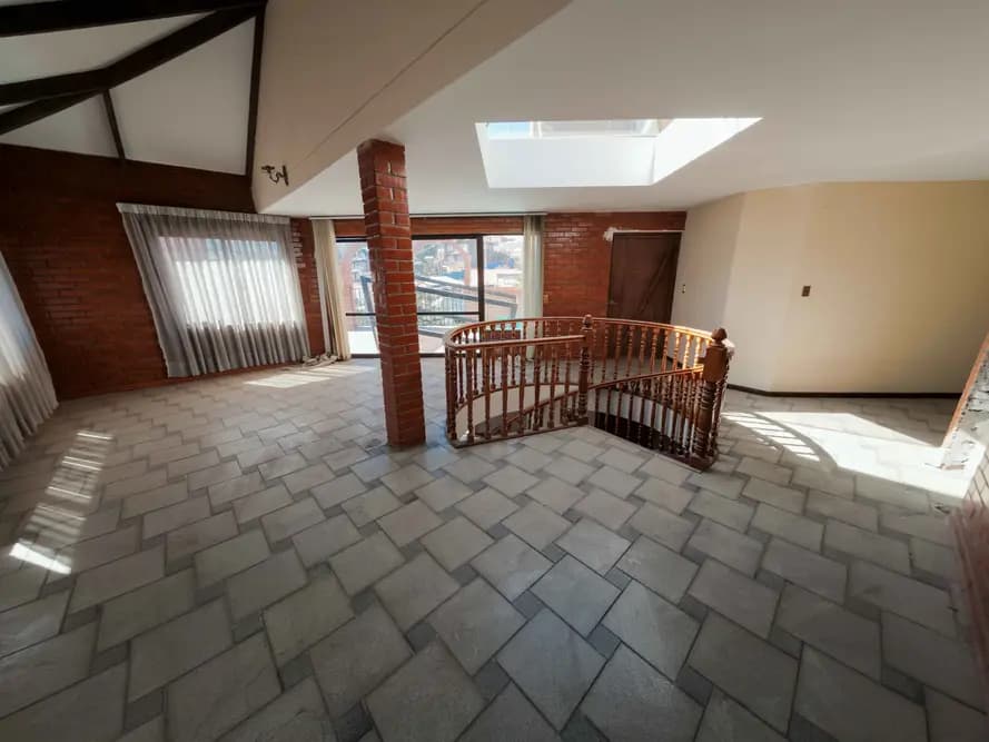 Foto de AMPLIA CASA A PRECIO DE TERRENO EN VENTA‼️