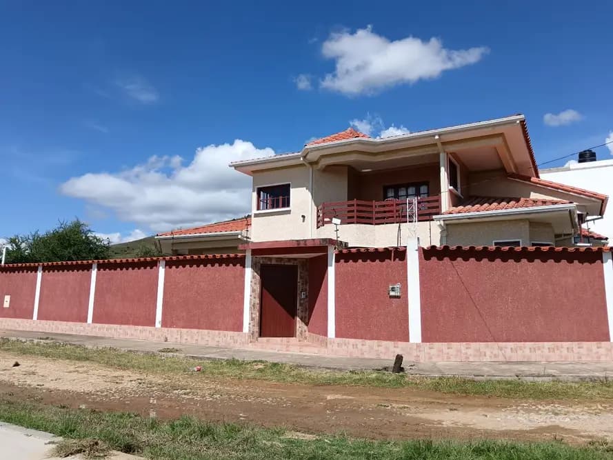 Foto de Vivienda familiar de excelente calidad