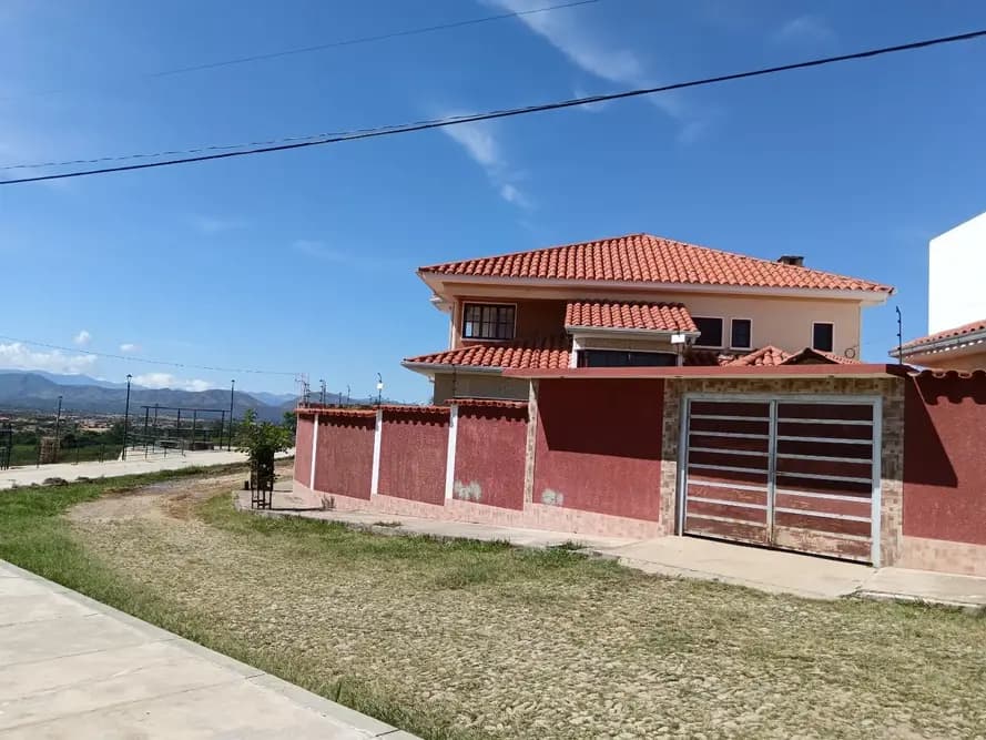Foto de Vivienda familiar de excelente calidad
