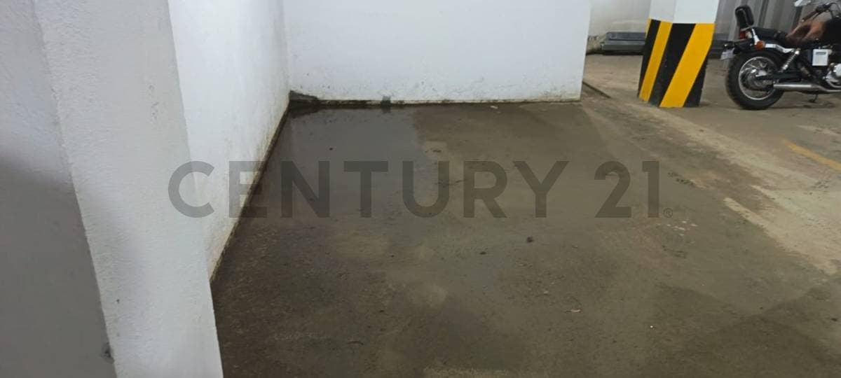 Foto de DEPÓSITO / PARQUEO EN VENTA EN SOPOCACHI EN PLENA AV ECUADOR