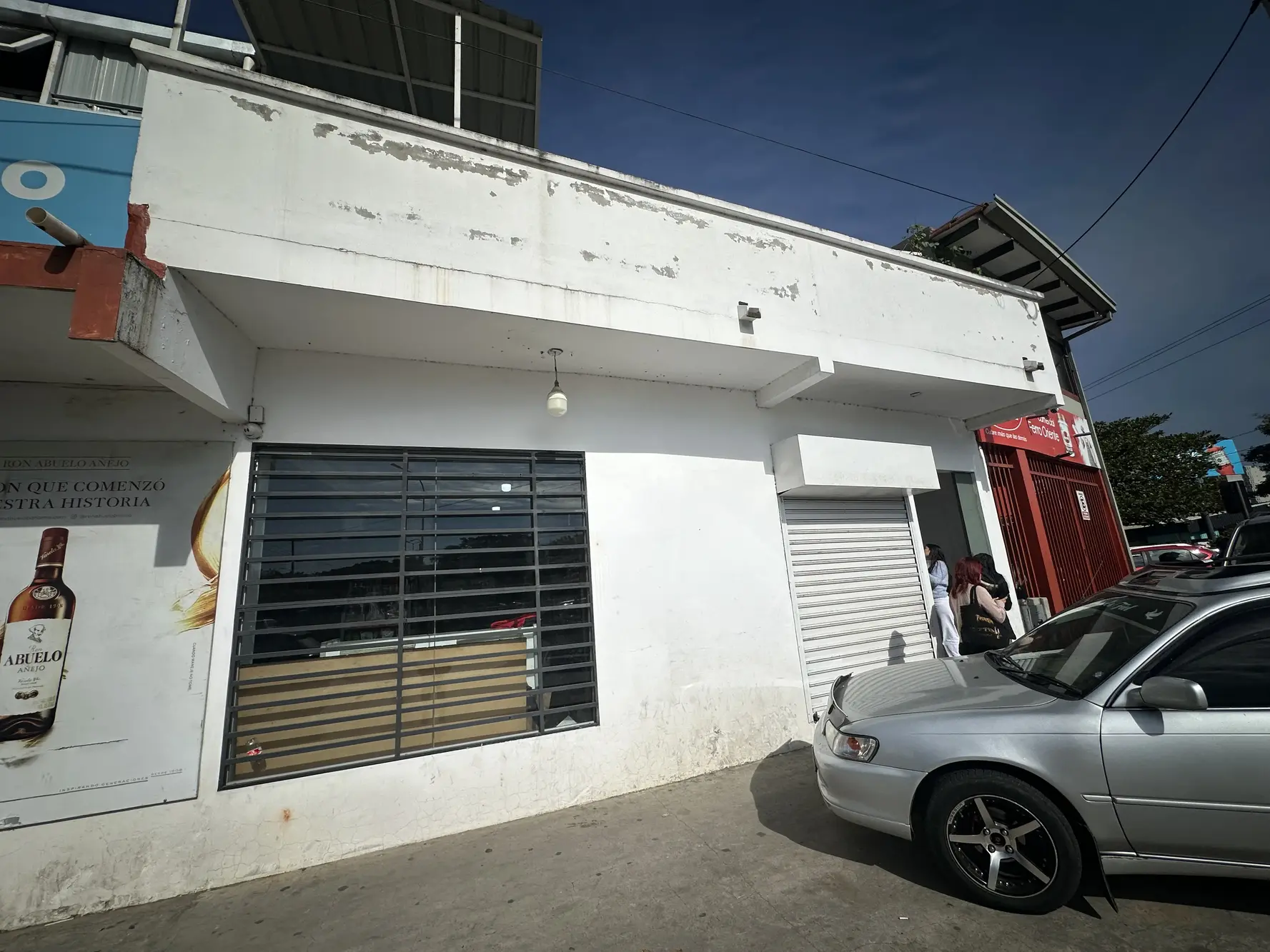 Foto de Local con terraza mas oficinas en alquiler