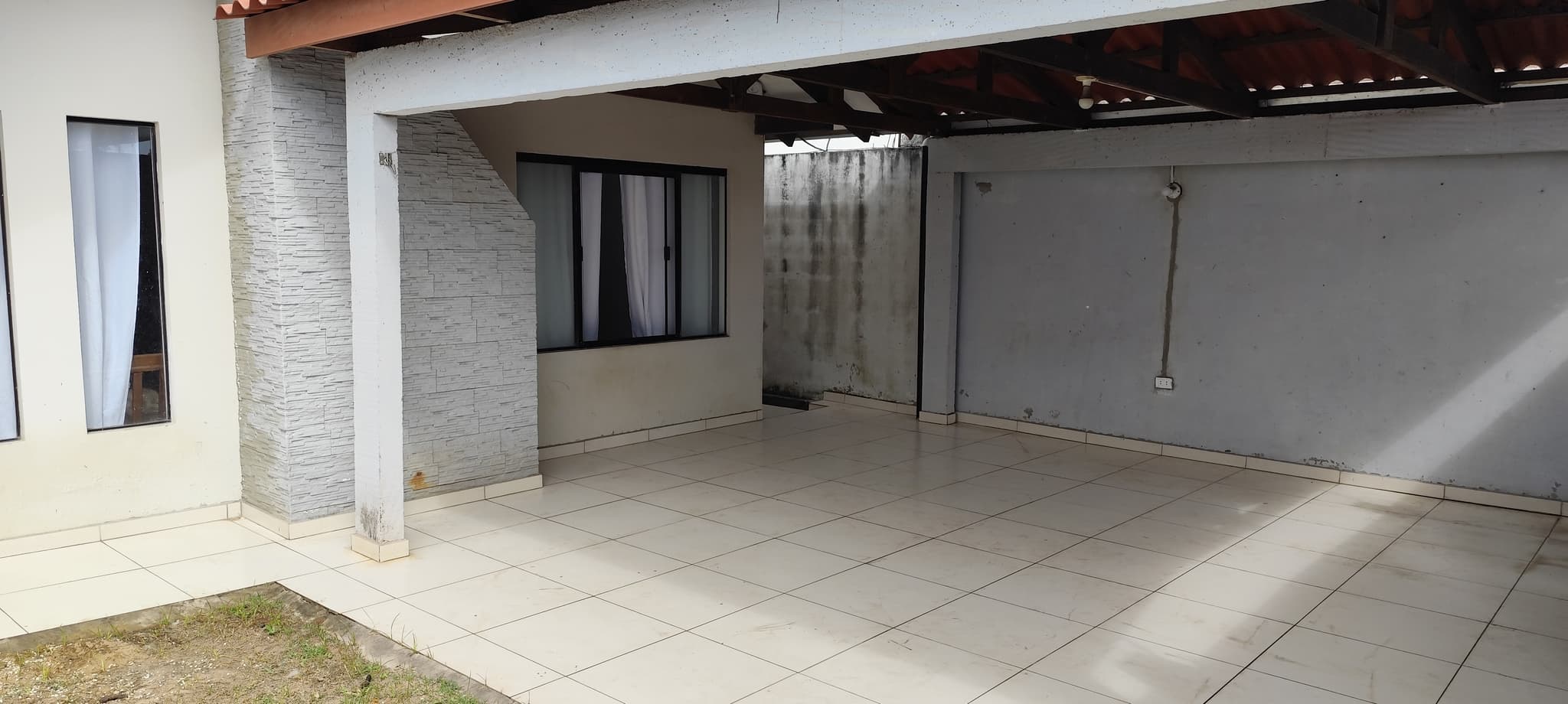 Casa equipada, en la zona norte, lista para vender !!!