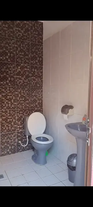 Foto de Casa en Venta con 2 Tiendas Comerciales y Potencial de Desarrollo – Barrio San Marcos