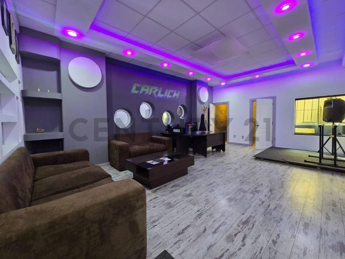 Foto de LOCAL COMERCIAL CON ESTUDIO DE MUSICA EQUIPADO EN VENTA - AV. ARCE