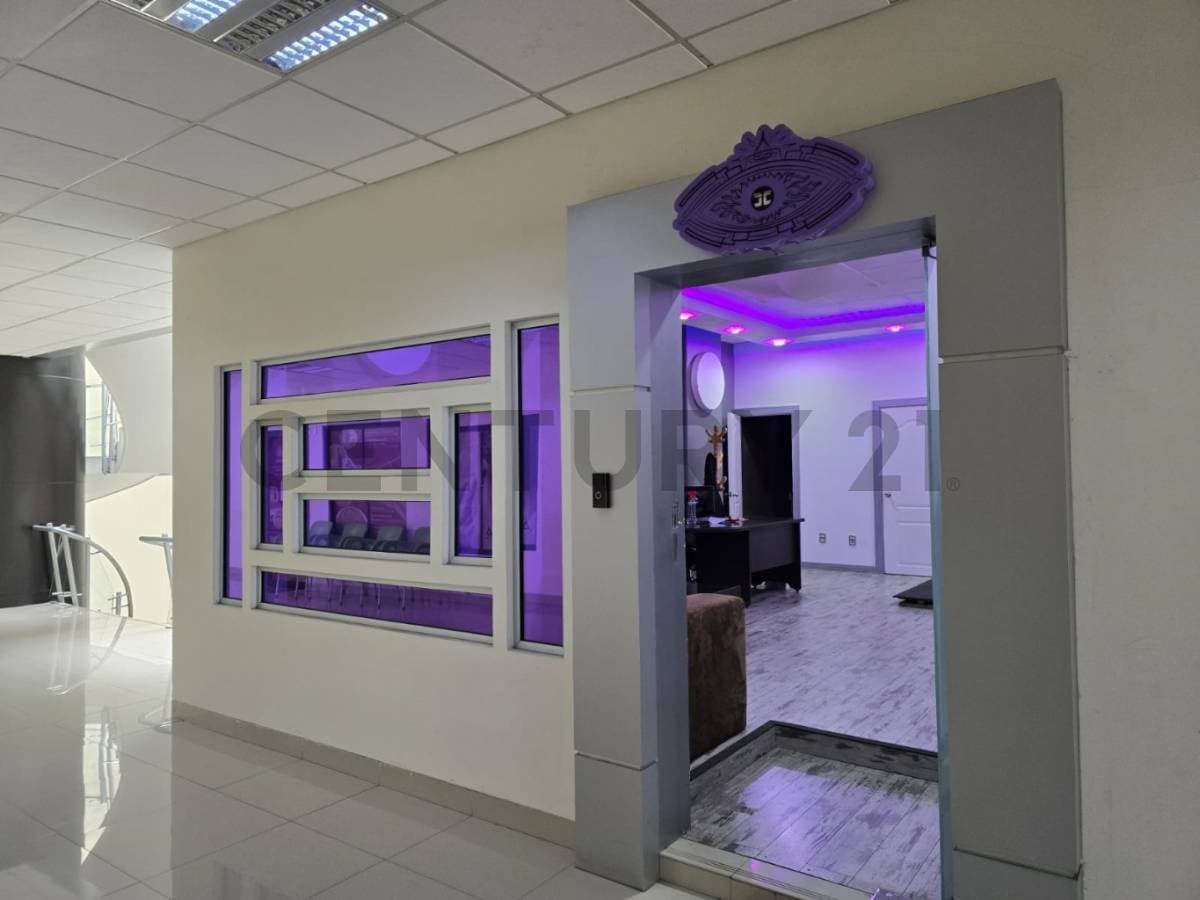 Foto de LOCAL COMERCIAL CON ESTUDIO DE MUSICA EQUIPADO EN VENTA - AV. ARCE