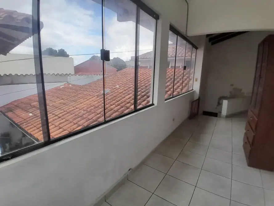Foto de DEPARTAMENTO DE 2 DORMITORIOS EN ALQUILER ZONA ZOOLÓGICO 3ER ANILLO