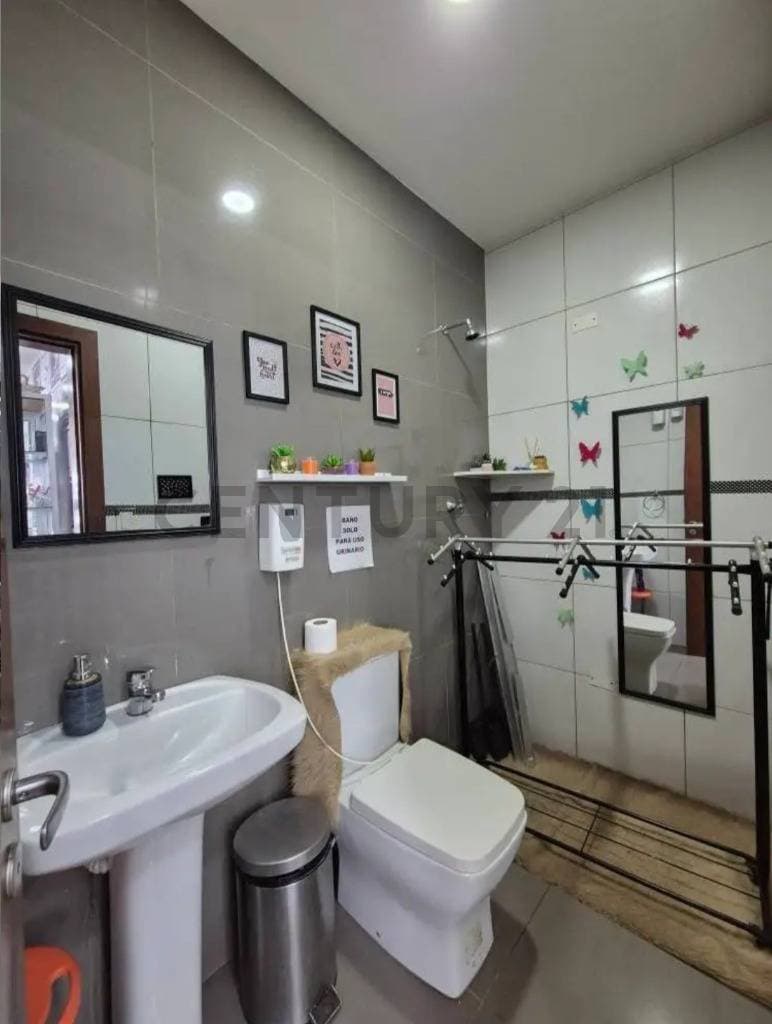 Foto de LOCAL COMERCIAL EN VENTA - UNA CUADRA ANTES DEL 3ER ANILLO AV.BENI