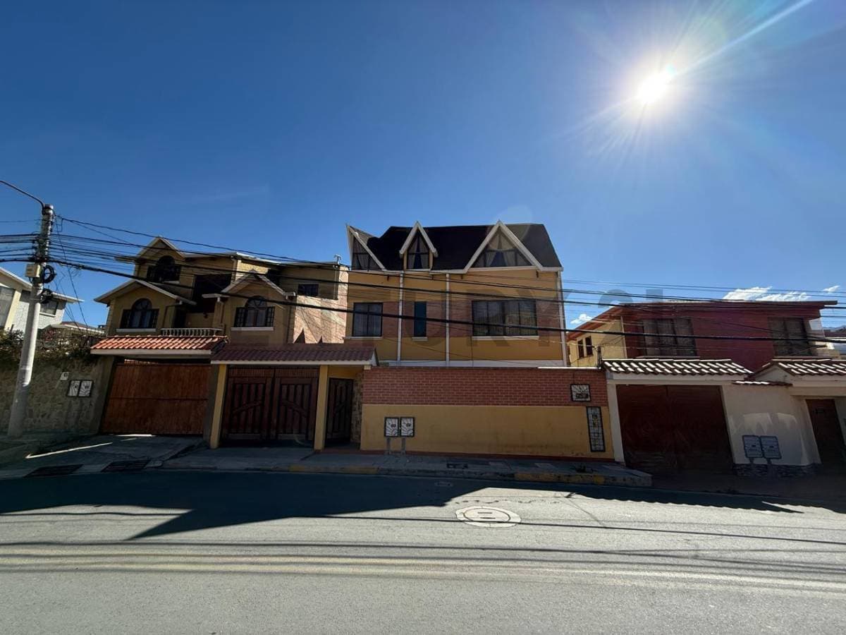 Foto de VIVIENDA MULTIFAMILIAR A PRECIO DE TERRENO