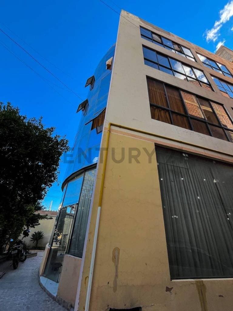 Foto de EDIFICIO EN VENTA -VIVIENDA Y COMERCIO