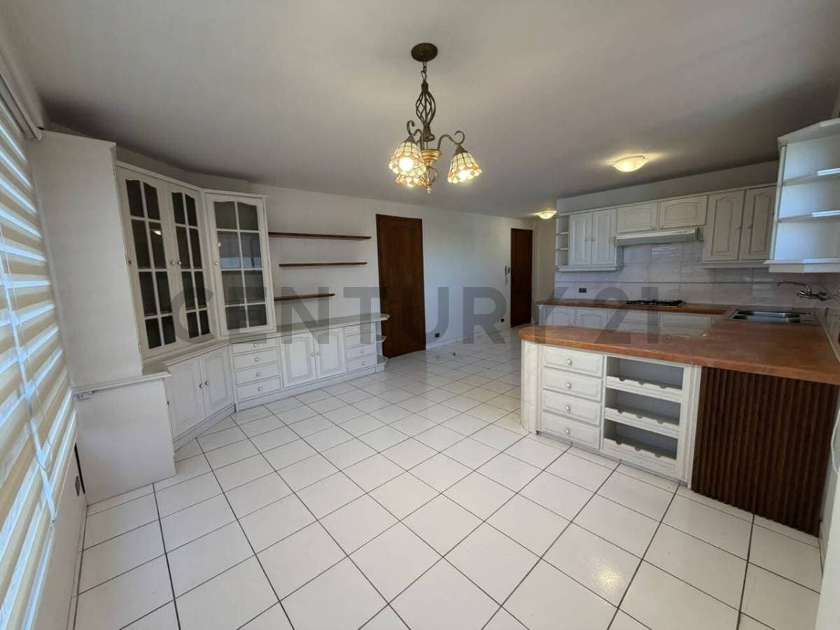Foto de Exclusivo Departamento de Lujo de 266 m² en el Prado, Precio Bajo Avalúo