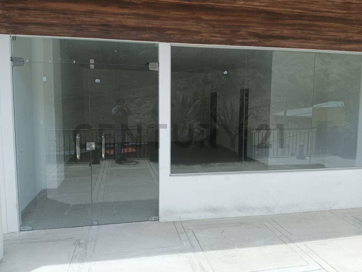 Foto de Local Comercial a la Venta en Achumani Sector Violetas