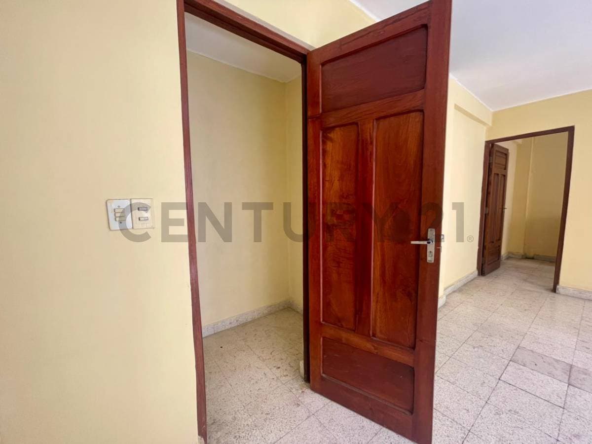 Foto de ¡Departamento u Oficina - Ubicación estratégica en el corazón de Tarija!
