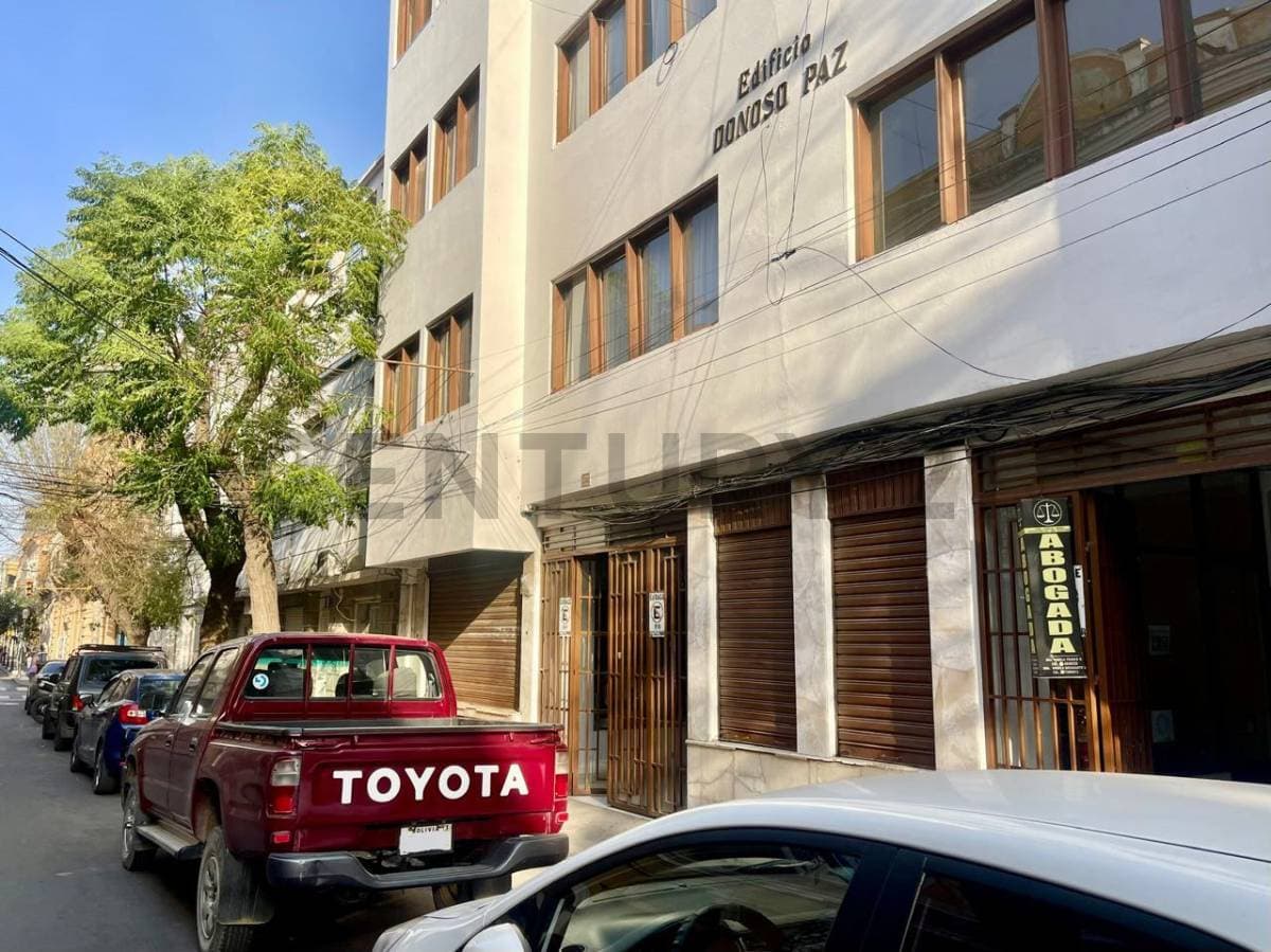 Foto de ¡Departamento u Oficina - Ubicación estratégica en el corazón de Tarija!