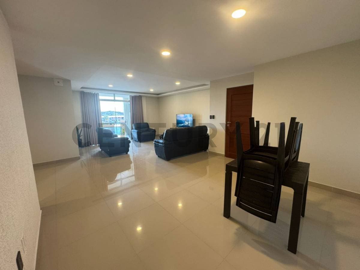 Foto de EN ALQUILER DEPARTAMENTO AMOBLADO DE 3 HABITACIONES - FATIMA -TARIJA